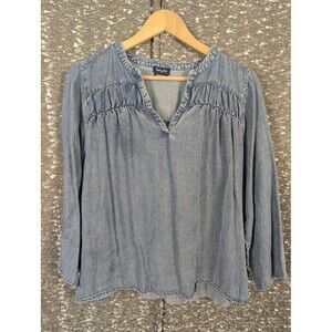 Splendid V-Neck Relaxed Fit Lightweight Denim Blouse Women's Medium‎